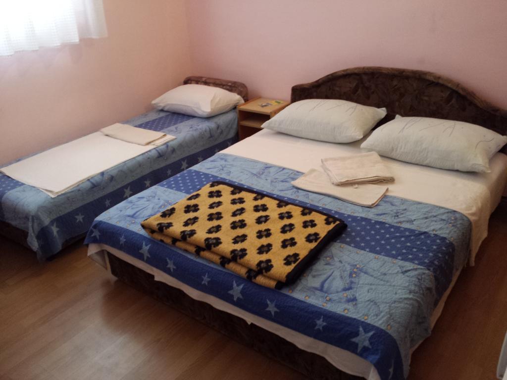 Apartments & Hostel Zdrava Hrana Mostar Camera foto