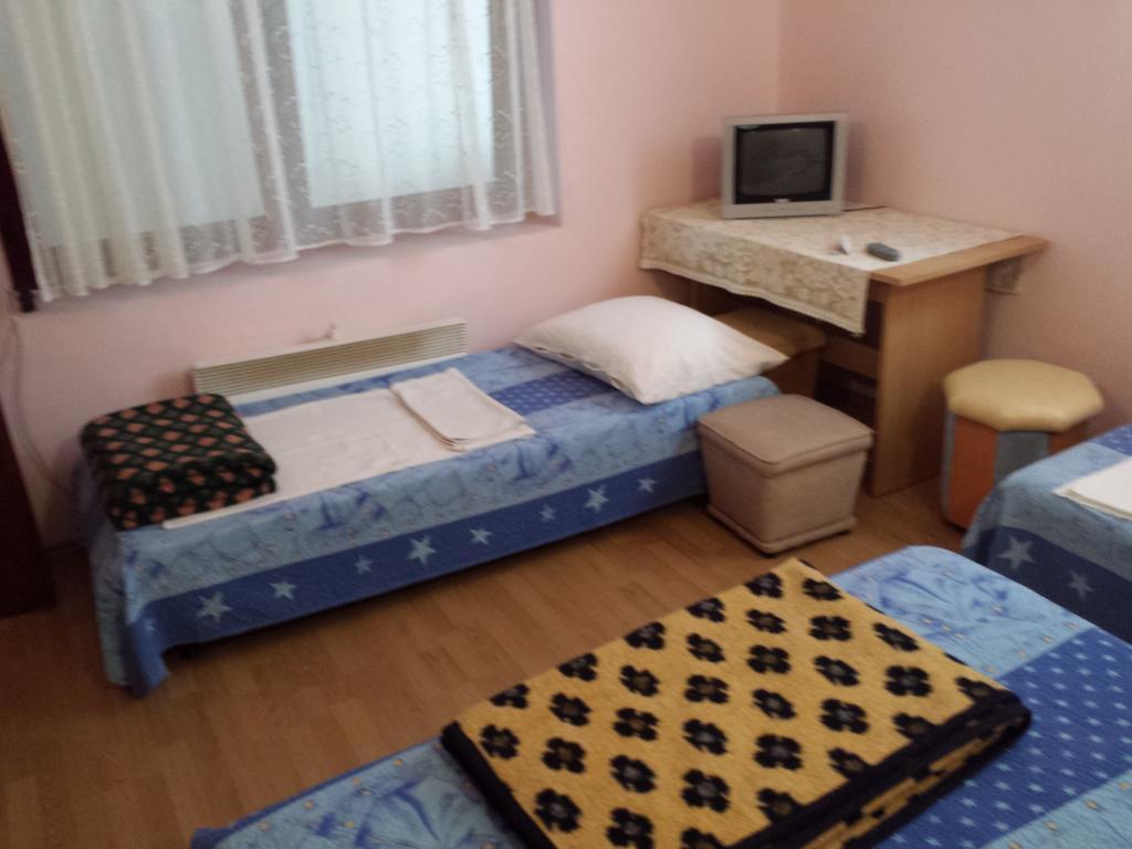 Apartments & Hostel Zdrava Hrana Mostar Camera foto